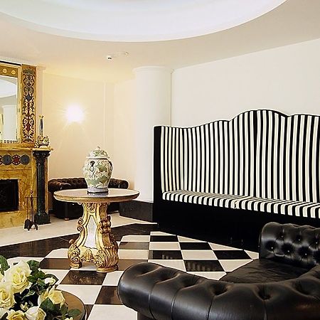 M Glamour Hotel Gabicce Mare Phòng bức ảnh